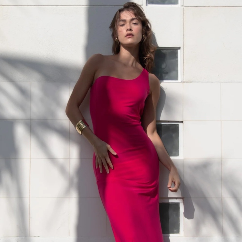 HOLLAND FUCHSIA MAXI DRESS